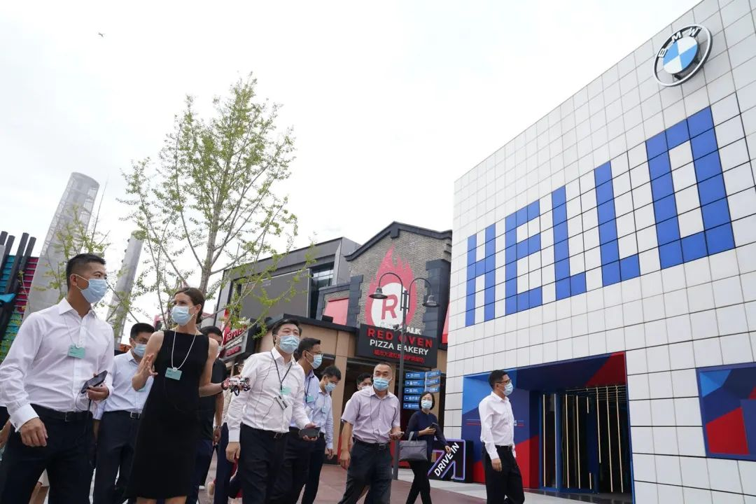 “行走的達沃斯”1.png